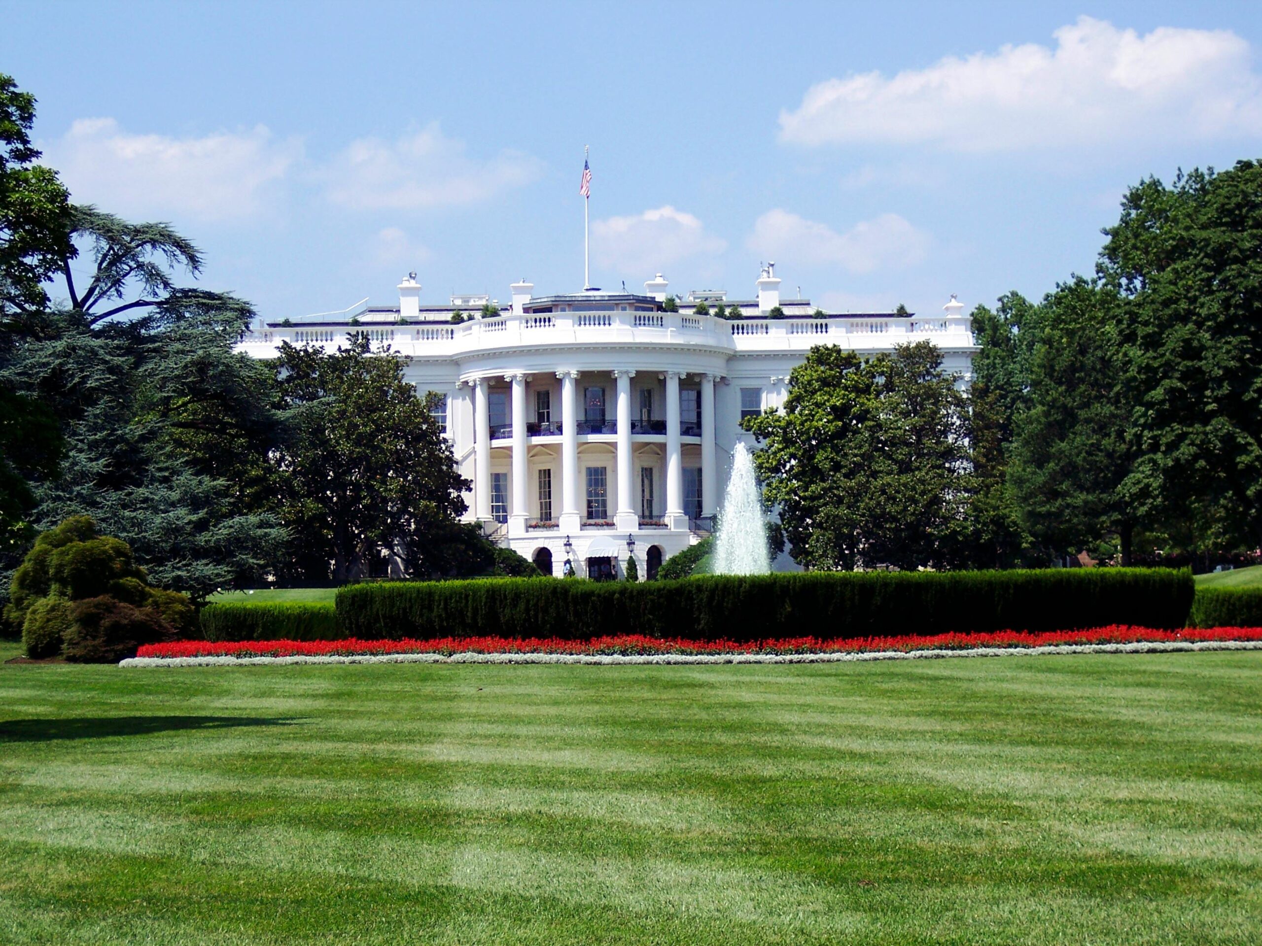 Secret Service kills gunman who opened fire at White House checkpoint — a bystander was also shot in the exchange