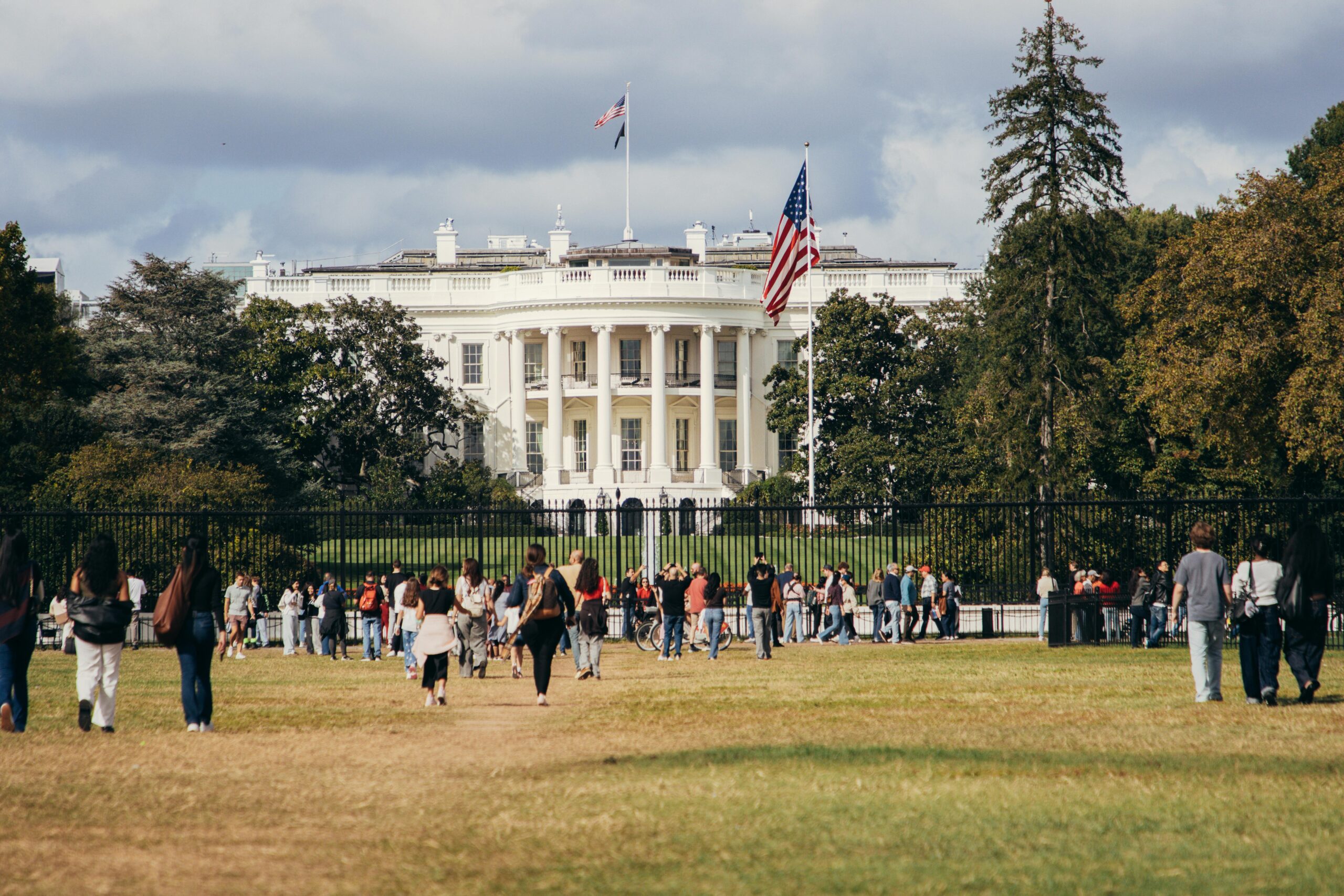 White House gunman identified as Nasire Best, 21 — previously known to Secret Service and subject to a stay-away order