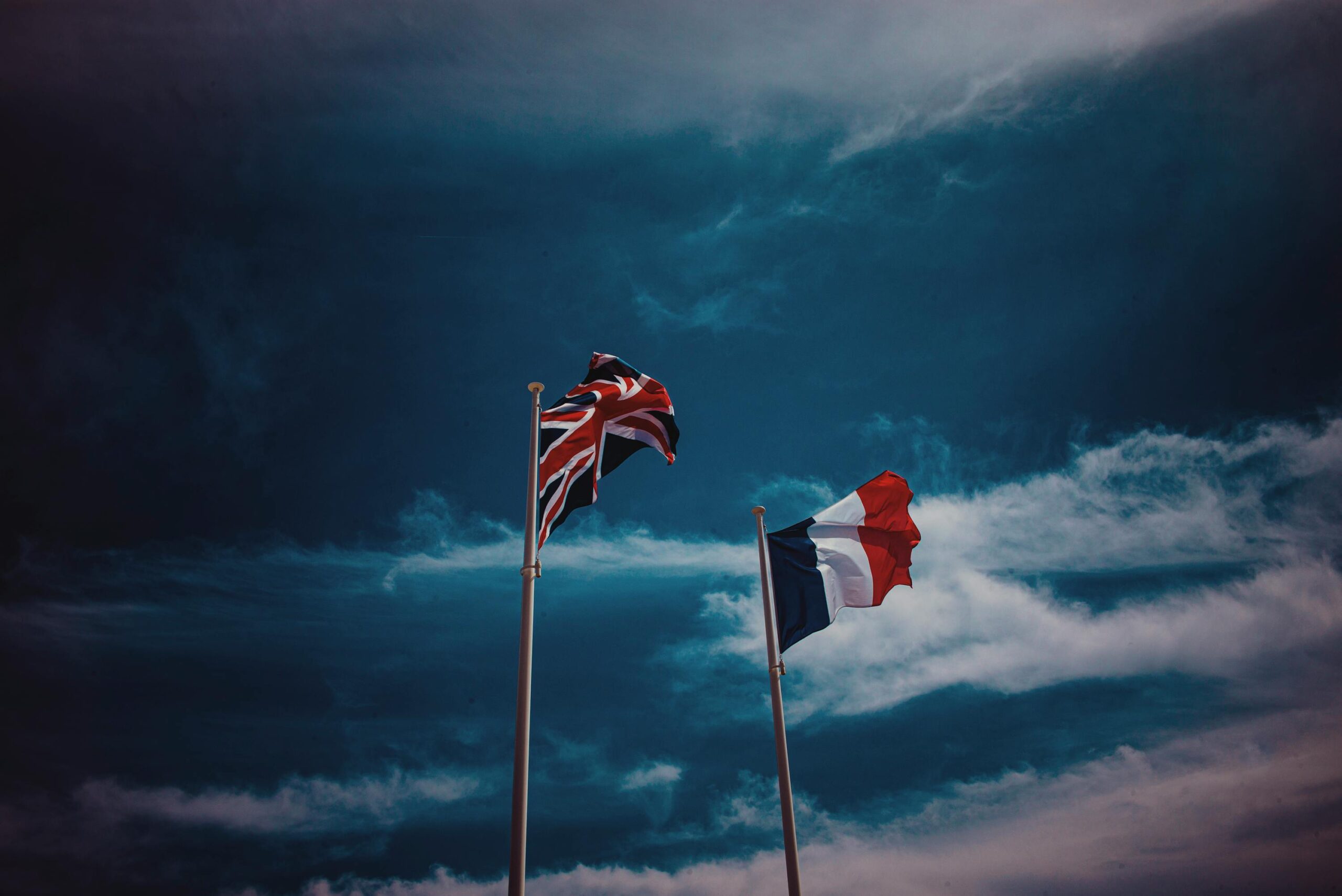 UK and France to Host Emergency Talks on Naval Escort Mission in Strait of Hormuz Amid Rising Global Tensions